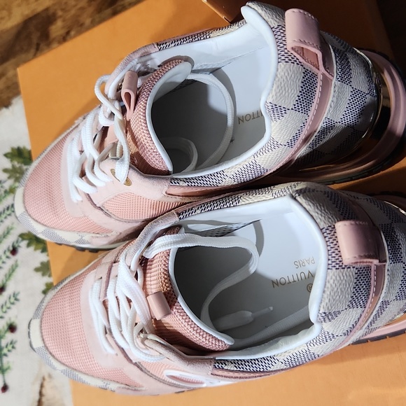 LOUIS VUITTON Souliers - Picture 3 of 3